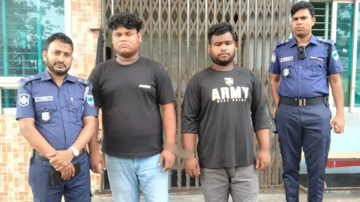 পাম্পে বিশৃঙ্খলার অভিযোগে দুই যুবকের কারাদণ্ড